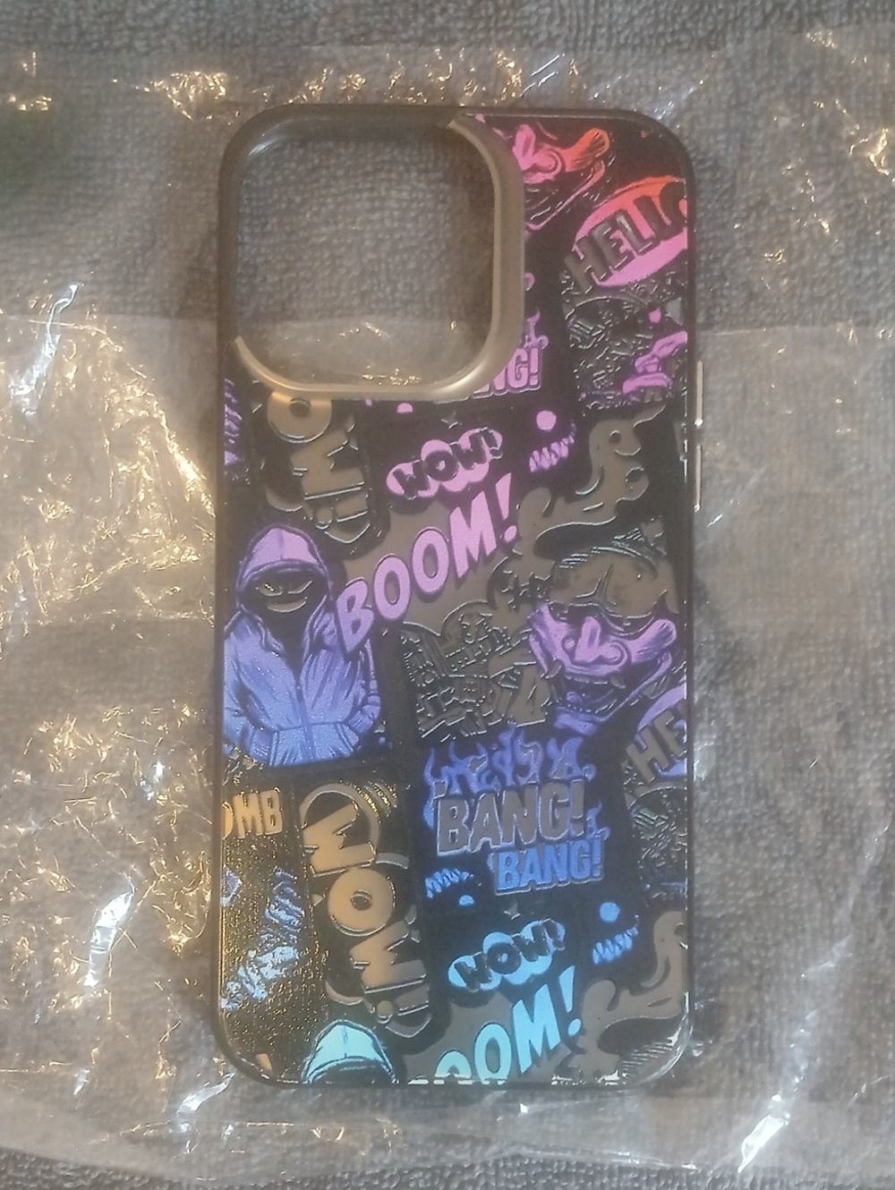 Apple I Phone 15 Pro Max Graphic Comic Phone Case
